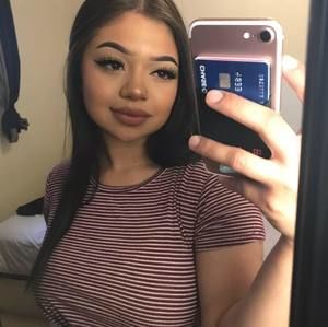 Meet your Posher, Estella